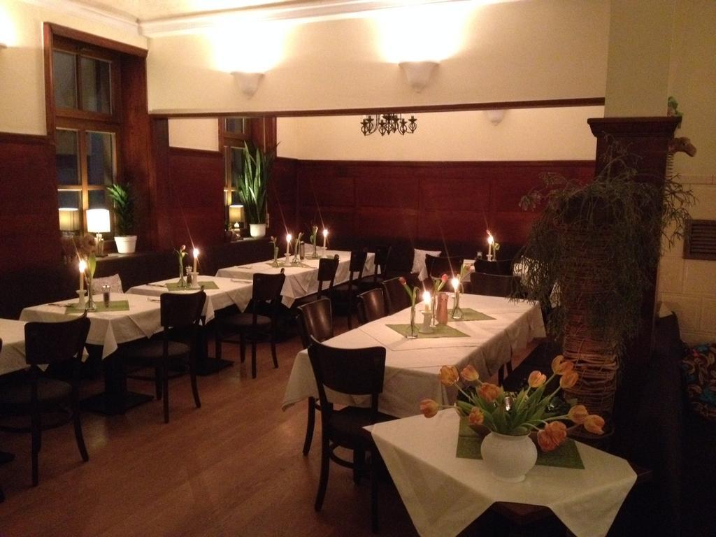 Linde Restaurant & Hotel Nußloch Exterior foto