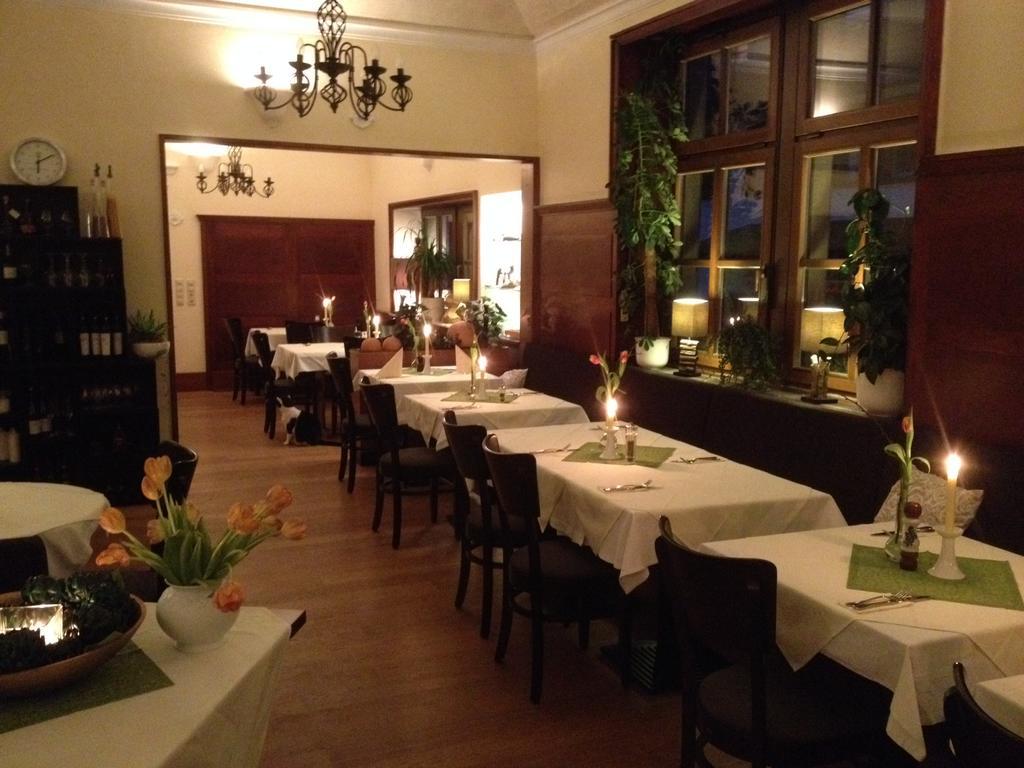Linde Restaurant & Hotel Nußloch Exterior foto